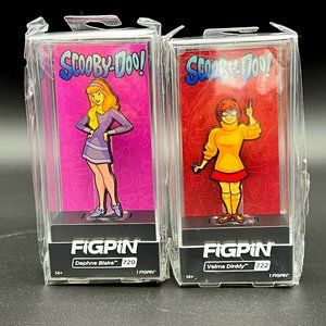 FiGPiN - Daphne Blake 720 & Velma Dinkly 722